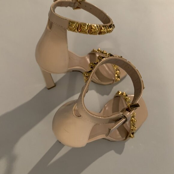 Stuart Weitzman High heel nude blush gold stud accents womens shoes - Picture 9 of 16